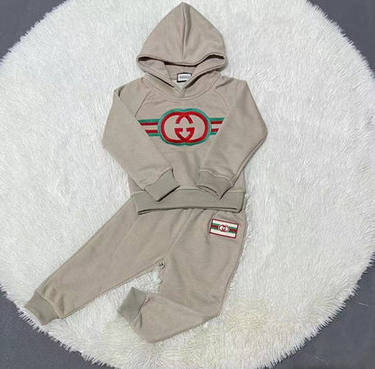 Gucci
Fendi
Burberry
Kenzi
Ch
Dior

1-9y 

100 dhs

Zain151
♥️♥️♥️