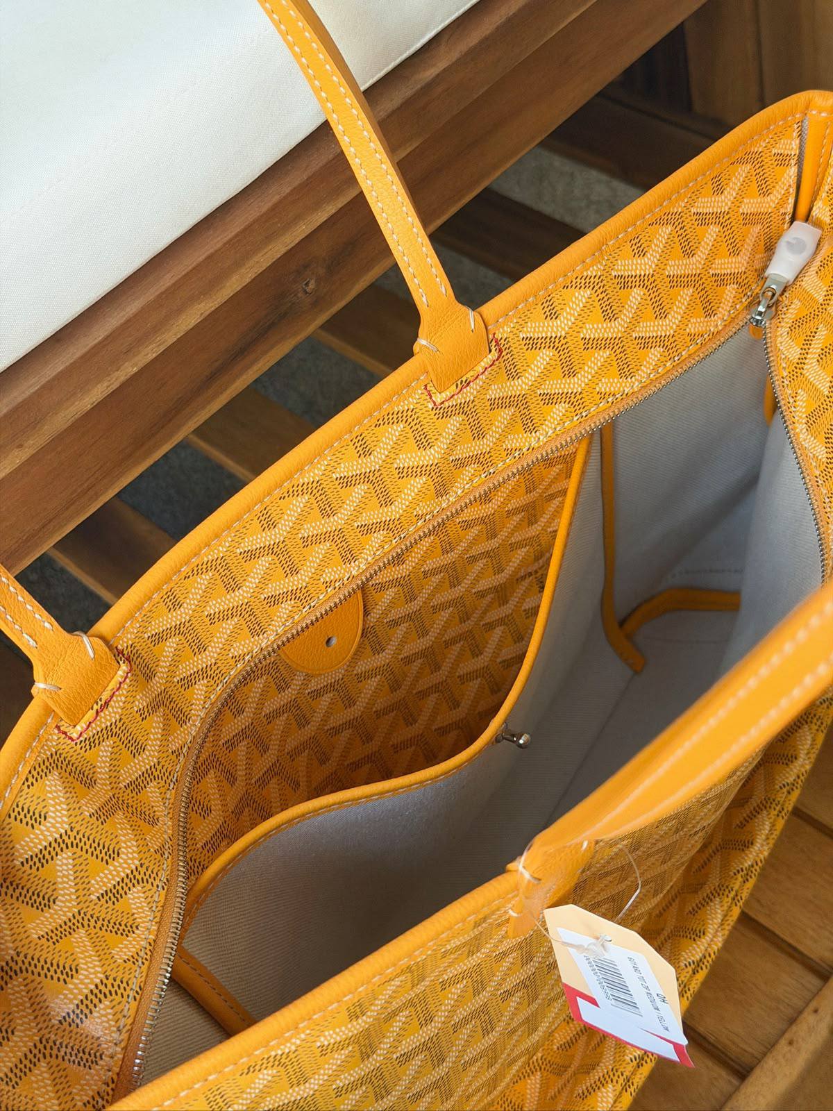 GOYARD 

Super Master Quality 
With zipper 
Size PM 

For Price 👇 WhatsApp✅
0568585901 
0507557372
0552275751 Owner Zain 👌

Zain321
♥️♥️♥️