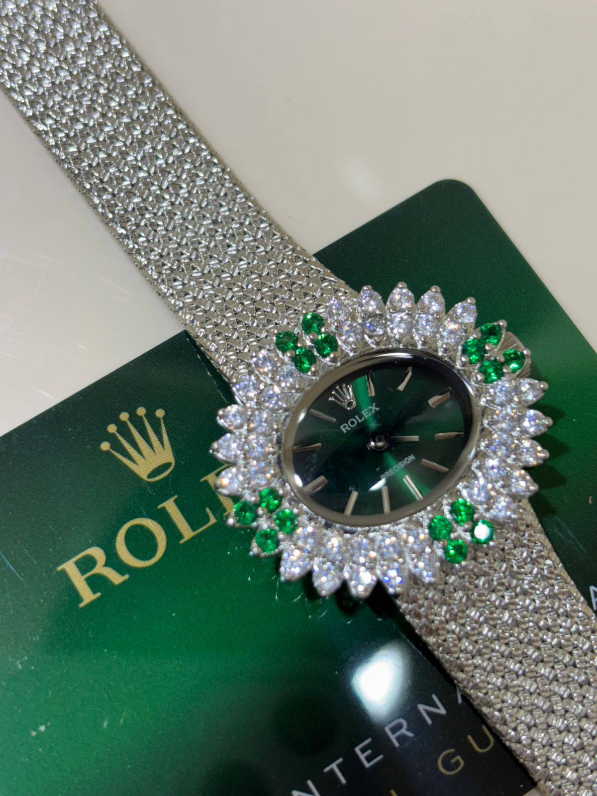Rolex
Women ... ……31mm---🌹🌹🌹

330 dhs💓

Zain108
♥️♥️♥️