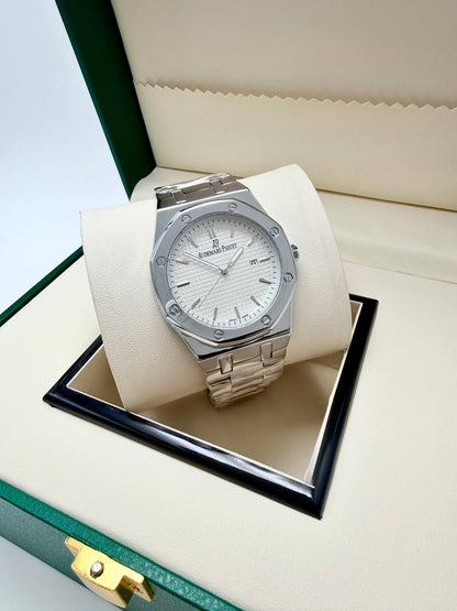 Cartier 
Burberry
Piaget
Bvlgari

55 dhs

Zain45
♥️♥️♥️