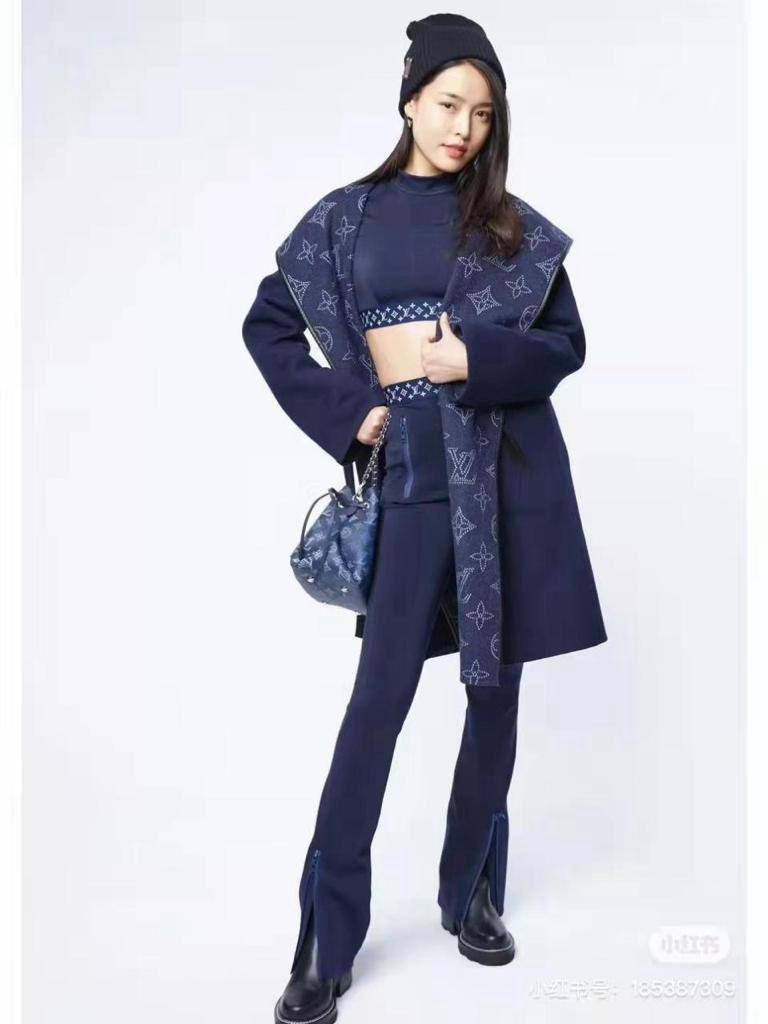 *New collections master                                             
good pualiit 💖👌🧥🧥
*AVAILABLE
280 dhs🪙💕
size：S M L

Zain231
♥️♥️♥️