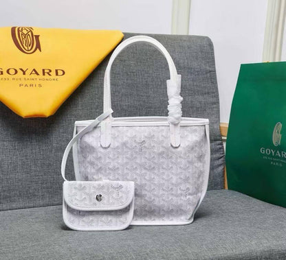 Goyard
46  cm
70 dhs🇦🇪

Zain17
♥️♥️♥️