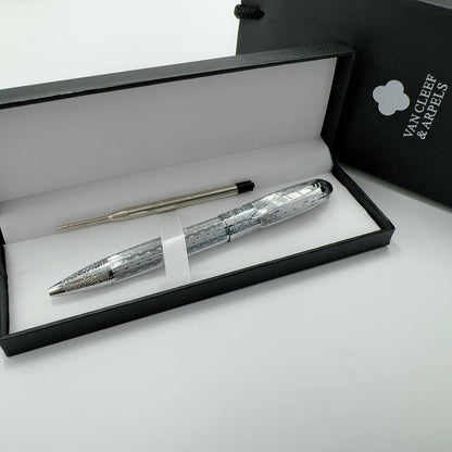Pen
55 dhs💓

Zain273
♥️♥️♥️