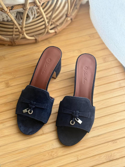 Loro Piana
AAA Quality
𝘀𝗶𝘇𝗲 𝟯𝟲 𝘁𝗼𝗼 𝟰𝟮 
450 dhs💓

Zain303
♥️♥️♥️
