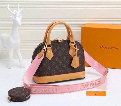 LOUIS VUITTON 
ALMA 

NEW CAME 

GOOD QUALITY 
WITH BOX 

115 dhs🇦🇪

SIZE: 26 cm

Zain295
Zain17
♥️♥️♥️
