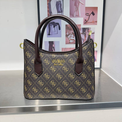 Guess
65 dhs✅

Zain232
♥️♥️♥️