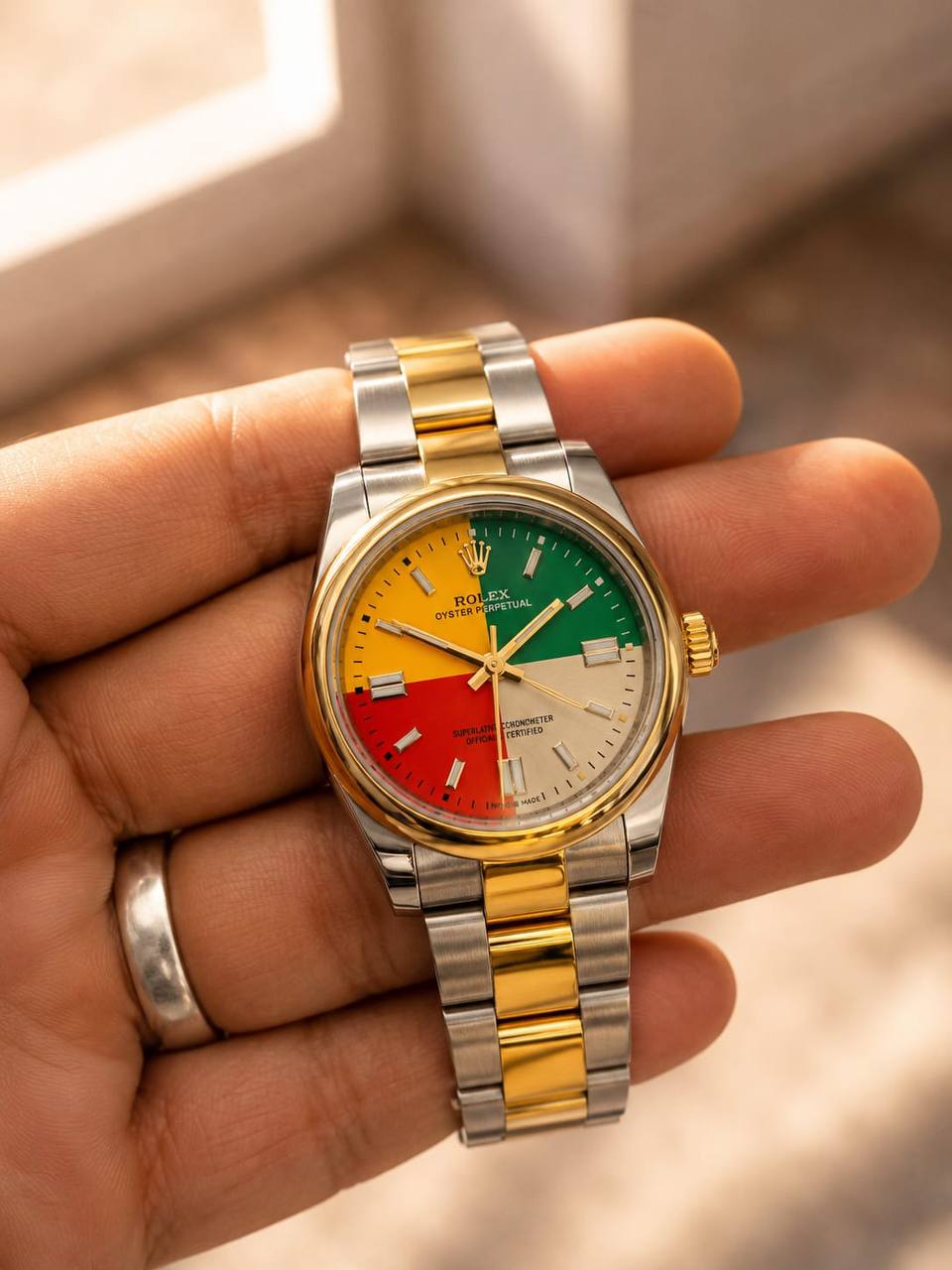 Rolex watch for ladies good quality 
160 dhs🇦🇪🇦🇪
 size 31mm

Zain59
♥️♥️♥️