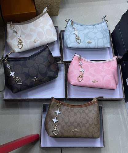 Coach

95 dhs✅ 

with box
🎁🎁🎁

Zain72
♥️♥️♥️
