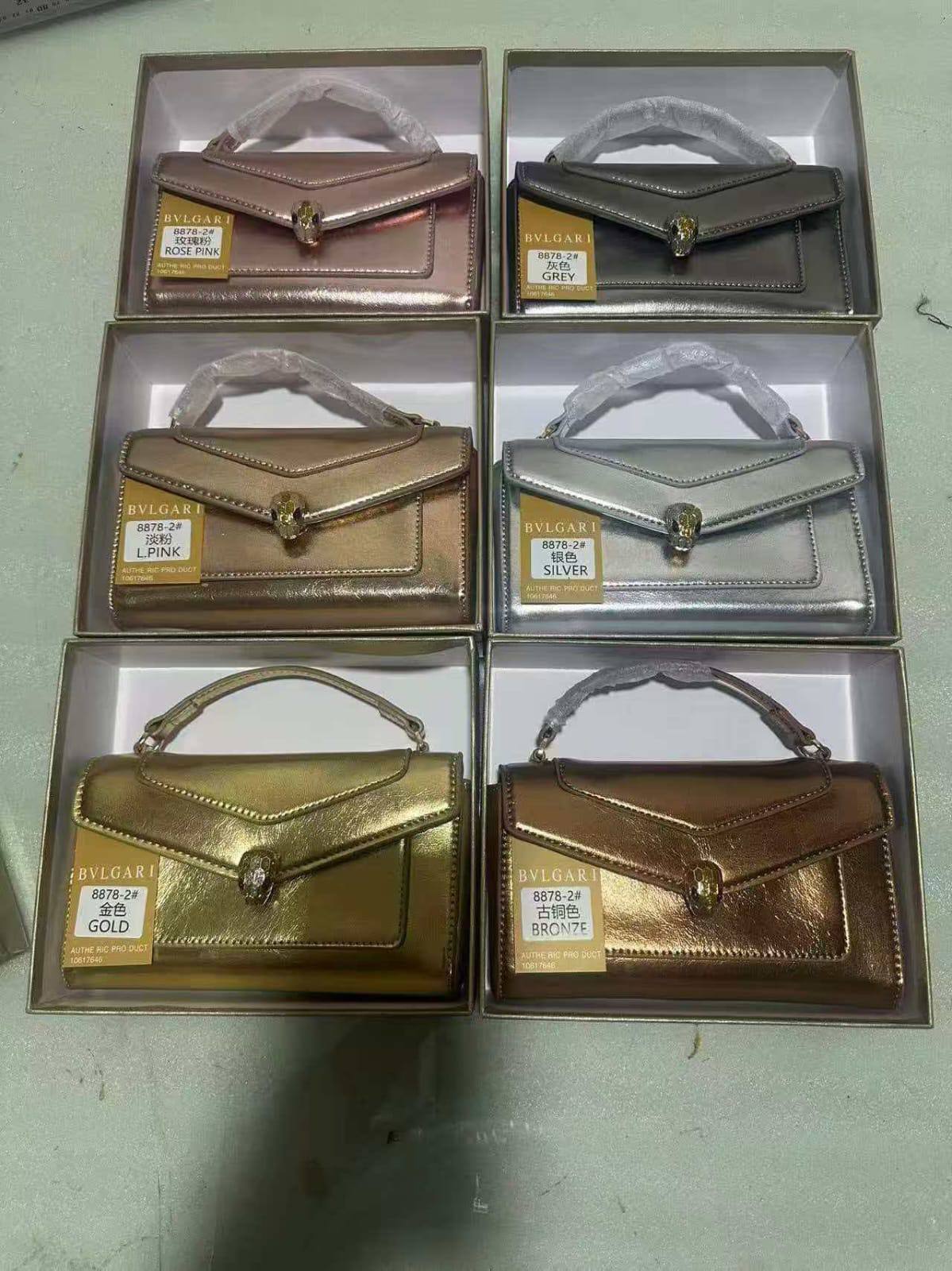 Bvlagri bag 
115 dhs🇦🇪🇦🇪

With box

Zain299
♥️♥️♥️