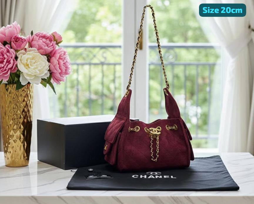 Chanel
Best quality

With box’s
🎁🎁🎁

105 dhs🗽
size 22cm

Zain158