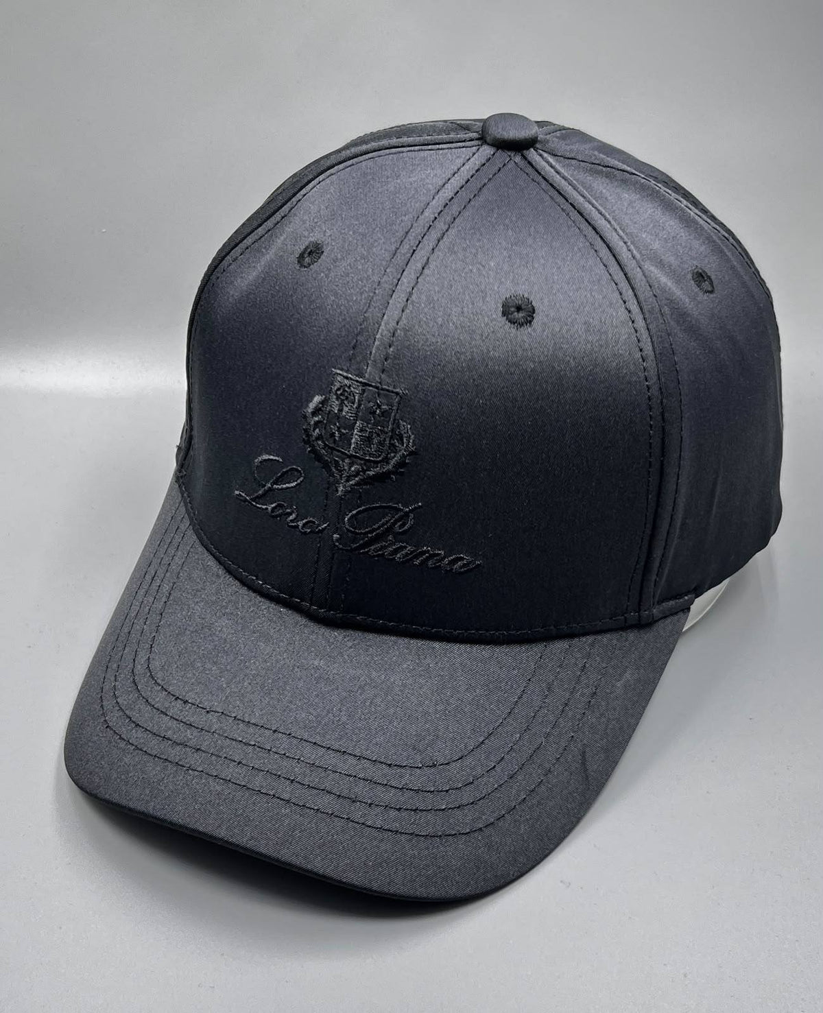 Caps
Loro piana

35 dhs🇦🇪🇦🇪

Zain182
♥️♥️♥️