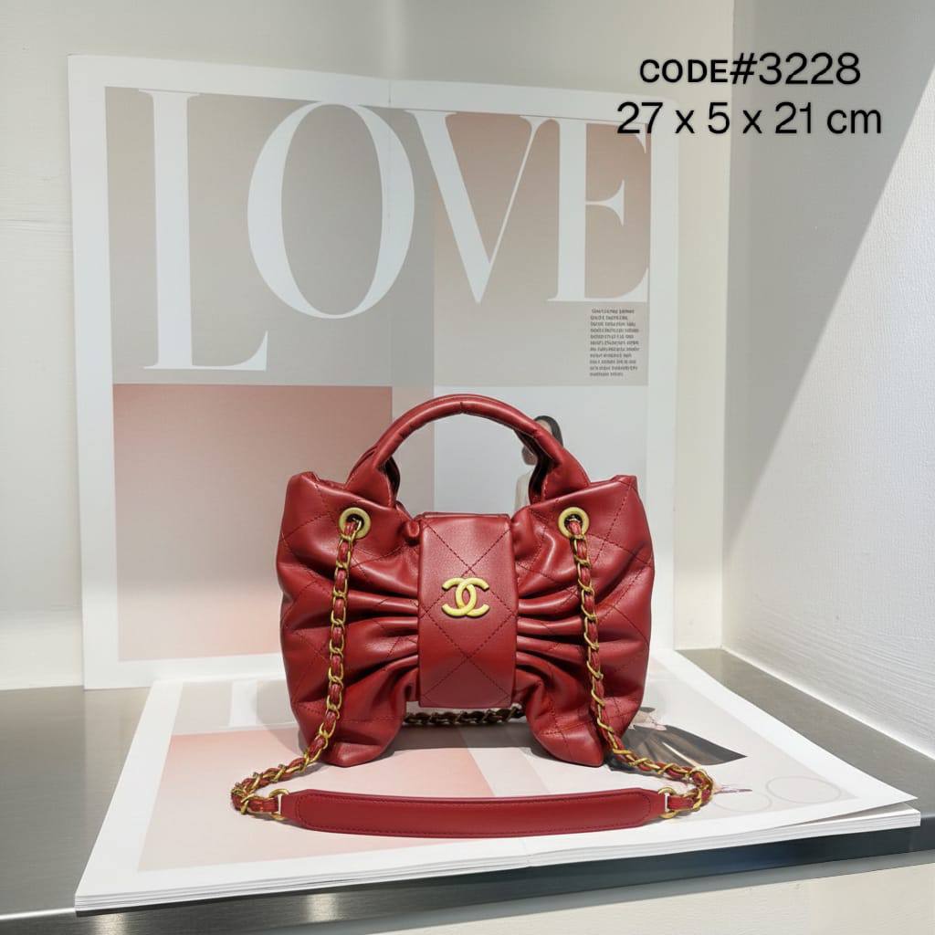 CHANEL ᴍɪɴɪ ʙᴏᴡ
sʜɪɴʏ ʟᴀᴍʙsᴋɪɴ ᴍᴀᴛᴇʀɪᴀʟ
ɢᴏʟᴅ ᴄʜᴀɪɴ ʙᴇʟᴛ sᴛʀᴀᴘ
sɪᴢᴇ : 27 cm

80 dhs✅

Zain31
♥️♥️♥️
