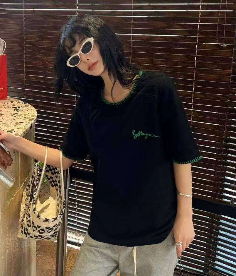 new collection 
190 dhs🗽
Size S . M . L

Zain262
♥️♥️♥️