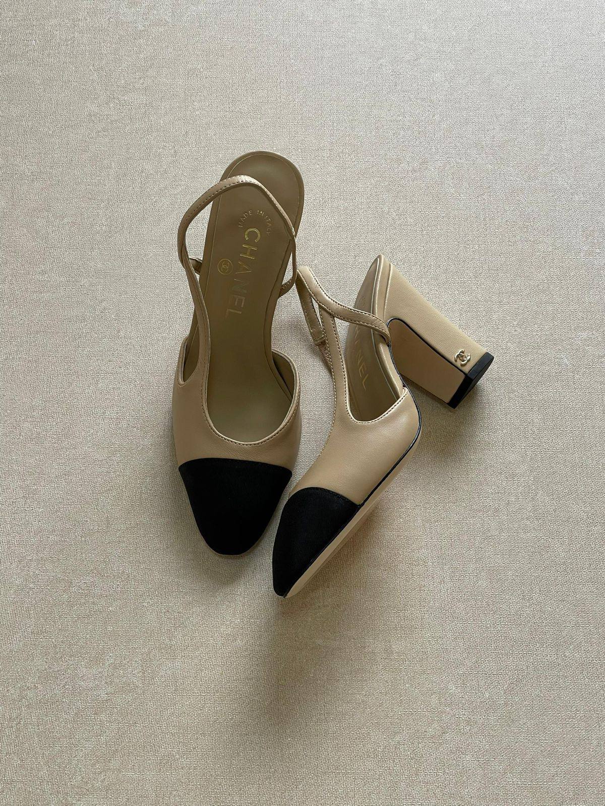 CHANEL 
SuperMaster Quality 💯
450 dhs🌺
Size:36-41💥

Zain171
♥️♥️♥️