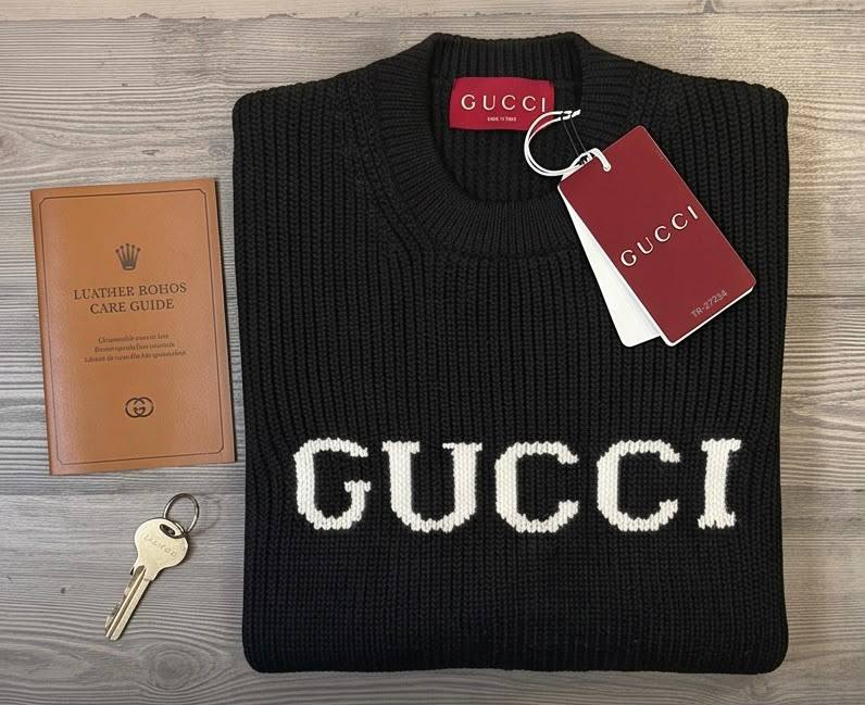*GUCCI*
*Super Master quality*
*Sizes:S M L XL 2XL*
450 dhs🇦🇪🇦🇪

Zain330
♥️♥️♥️