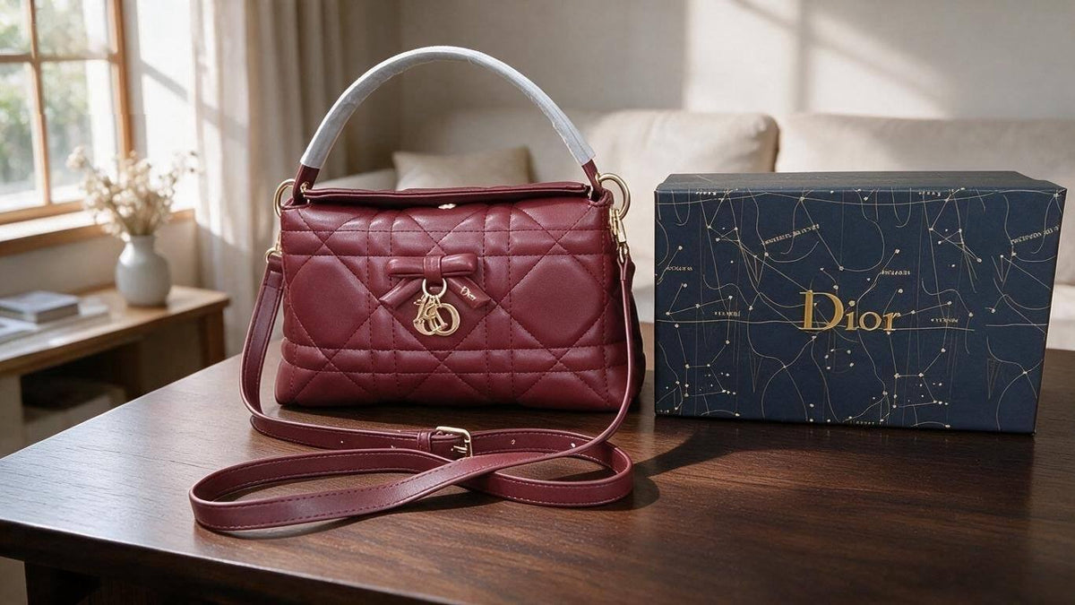 DIOR

Best quality 
with box

115 dhs🇦🇪🇦🇪

size 25CM

Zain290
♥️♥️♥️