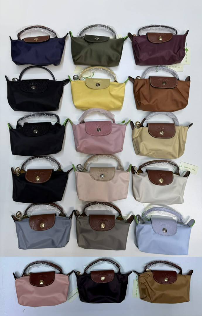 Long Champ
50 dhs🇦🇪🇦🇪
size 20cm

Zain41
♥️♥️♥️
