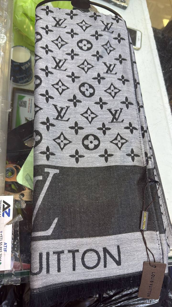 Cotton scarf 
45 dhs🪙🌨️

Zain93
♥️♥️♥️