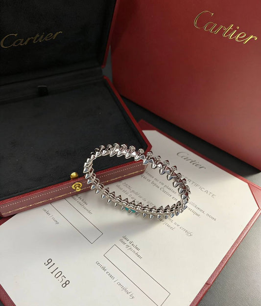 CARTIER BANGLE
MASTER💫✨
85 DHS✅
WITH BOX AND PAPER BAG🛍️🎁

Zain89
♥️♥️♥️