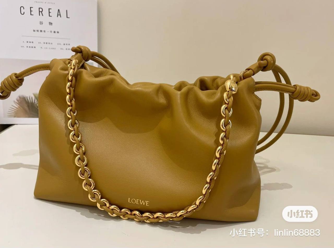 Loewe 
Master❣️❣️
300 dhs🇦🇪🇦🇪
#29cm❤️❤️🙋‍♂️

Zain228
♥️♥️♥️