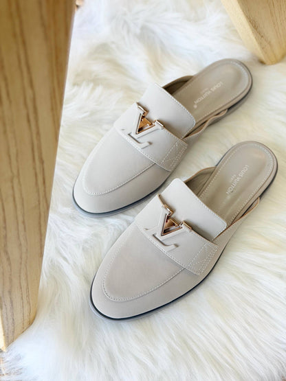 LV
Super Master
𝗦𝗶𝘇𝗲 𝗶𝘀 𝟯𝟲 𝘁𝗼𝗼 𝟰𝟭
500 dhs❣️

Zain178
♥️♥️♥️
