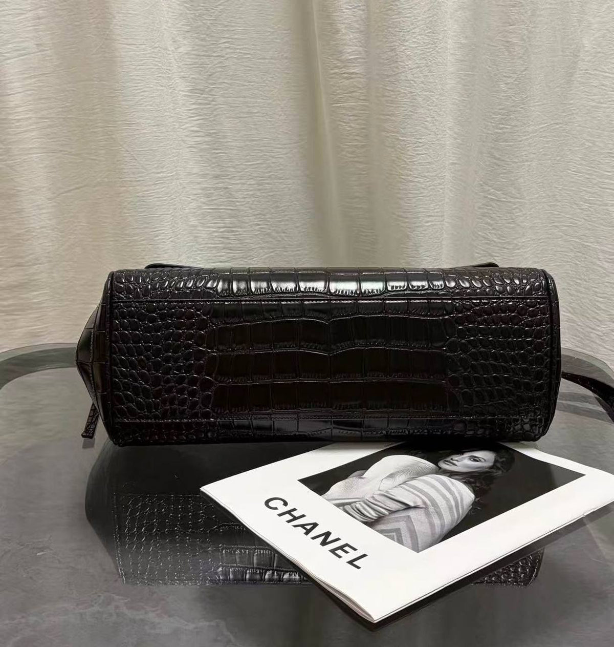 CHANEL 

MASTER QUALITY 

RESTOCK 

350 DHS🇦🇪🇦🇪

Zain295
♥️♥️♥️