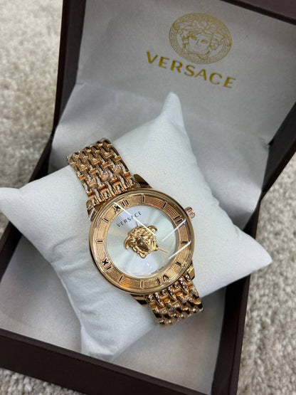 VERSACE🆕 LADIES 
GOOD QUALITY 💯
60 dhs🪙💕

Zain133
♥️♥️♥️