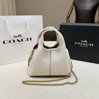 COACH

LanaSMALL 

SIZE NEW 

CAME GOOD QUALITY 

WITH BOX 
100 dhs🇦🇪🇦🇪

Size:20cm

Zain295
Zain39
Zain17
♥️♥️♥️