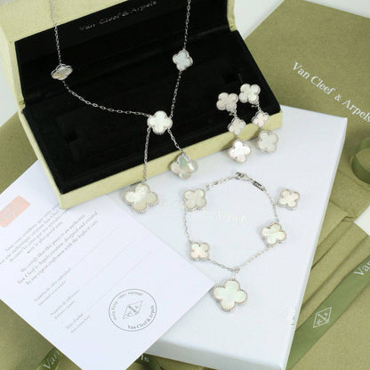 VCA SET
MASTER✨💫
6 FLOWER NECKLACE
5 FLOWER BRACELET
3 FLOWER EARRINGS
WITH BOX AND PAPER BAG🛍️🎁
 230 DHS🇦🇪🇦🇪✨💫

Zain89
❣️❣️❣️