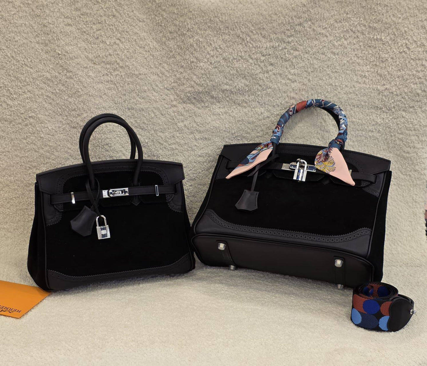Hermes Bekin 
Master
        30Cm 450 dhs🌺
        25Cm 430 dhs🌺
💼 Good Quality 💼

Zain131
♥️♥️♥️