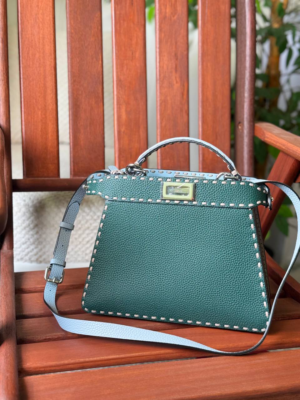 Fendi
Super Master
Fendi Picabo 
Size: 27 cm
For Price 👇 WhatsApp✅
0568585901 
0507557372
0552275751 Owner Zain 👌

Zain315
♥️♥️♥️