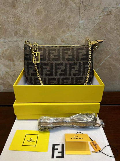 Fendi 

80 dhs✅

with box
🎁🎁🎁

size 22×3×13cm

Zain213
♥️♥️♥️