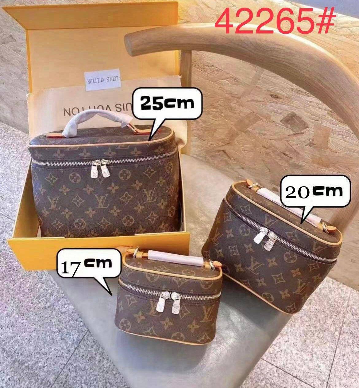 LV Makeup Box
Small With Box 95 dhs🇦🇪
Medium With Box 100 dhs🇦🇪
Big With Box 110 dhs🇦🇪

Zain250
♥️♥️♥️