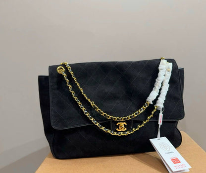 CHANEL 

COPY ONE 

NEW CAME 

200  DHS.🇦🇪🇦🇪🇦🇪

Size:40cm

Zain295
♥️♥️♥️