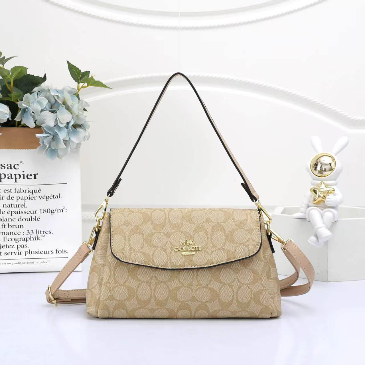 Coach 

95 dhs🌺

Zain253
♥️♥️♥️