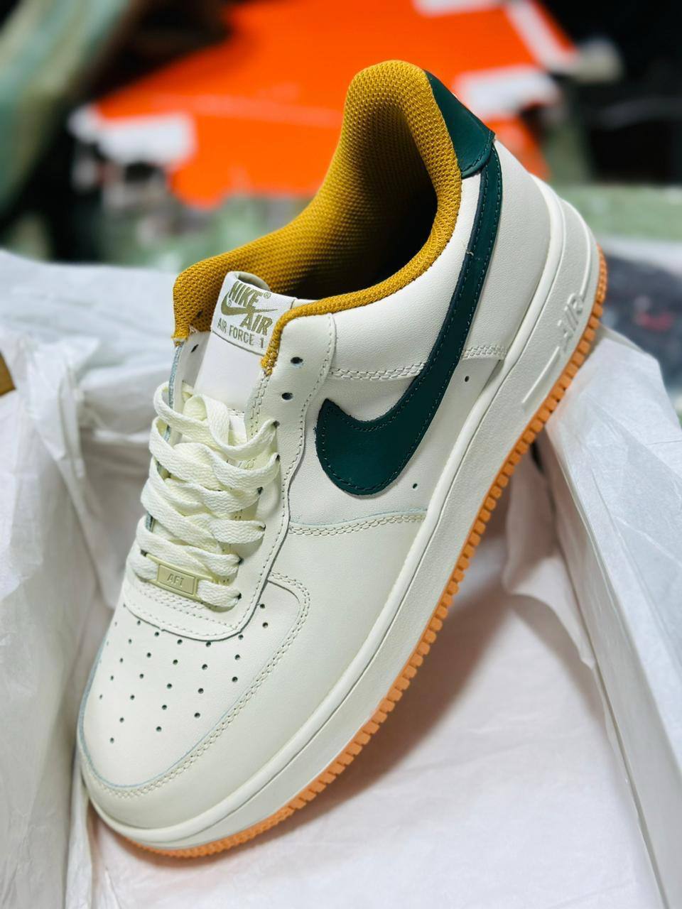 Nike
Size 40-45⚡️
120 dhs❣️

Zain183
♥️♥️♥️