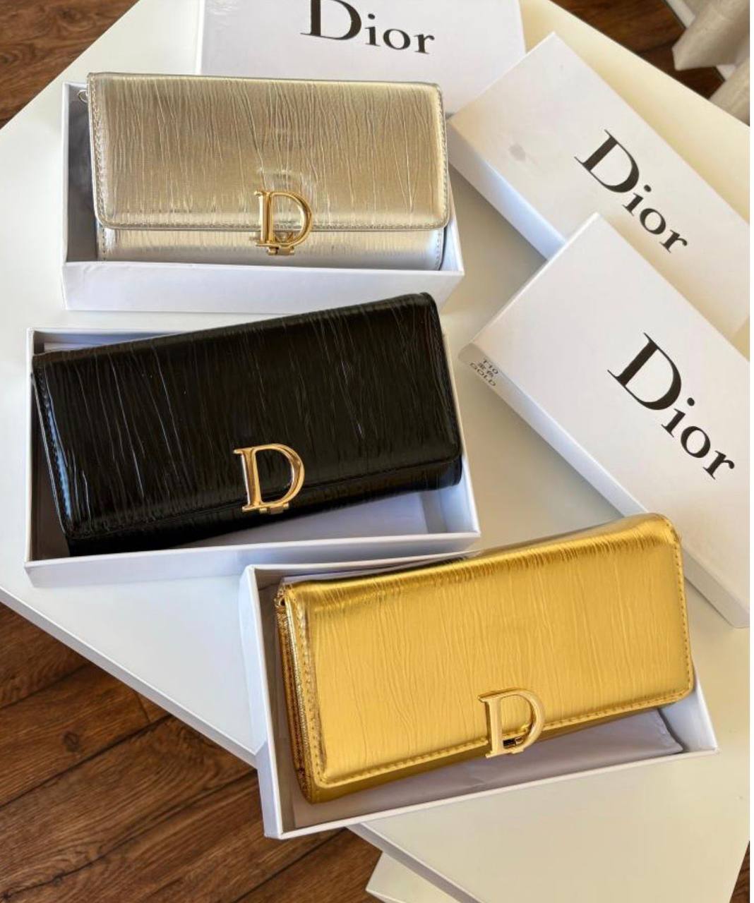 Dior
100 dhs🇦🇪

Good-quality 

with box🎁🎁🎁

Zain35
♥️♥️♥️