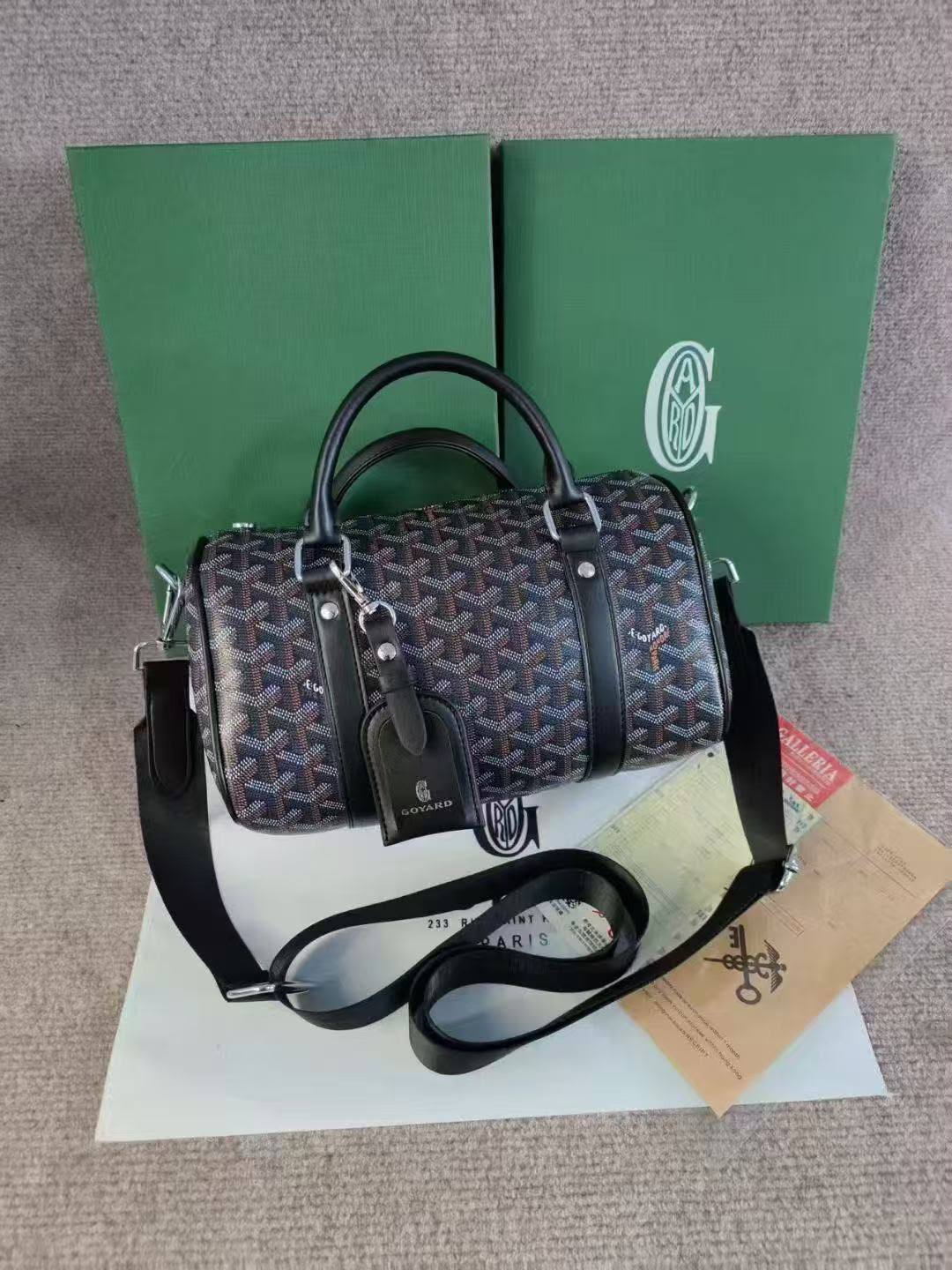 Goyard - LV
New Came❣️❣️
115 dhs✅

Zain143
♥️♥️♥️