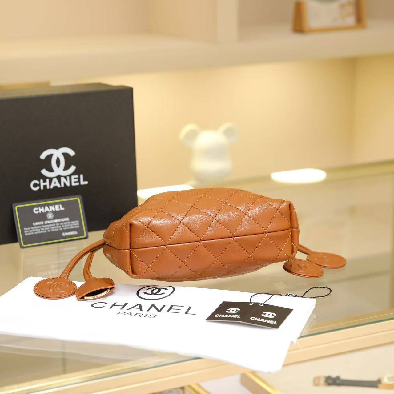 Chanel ᴘᴏᴜᴄʜ ʙᴀɢ
ǫᴜɪʟᴛᴇᴅ sᴏғᴛ ʟᴇᴀᴛʜᴇʀ
ᴅʀᴀᴡsᴛʀɪɴɢ ᴄʟᴏsᴜʀᴇ
ᴀᴅᴊᴜsᴛᴀʙʟᴇ ʙᴇʟᴛ sᴛʀᴀᴘ
ɢᴏʟᴅ ʜᴀʀᴅᴡᴀʀᴇ
sɪᴢᴇ: 22 cm
ᴡɪᴛʜ BOX
🎁🎁🎁

90 dhs✅

Zain31
♥️♥️♥️