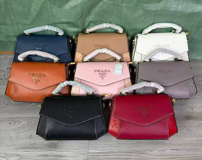 Prada
115 dhs✅

With Box
🎁🎁🎁

Zain50
♥️♥️♥️