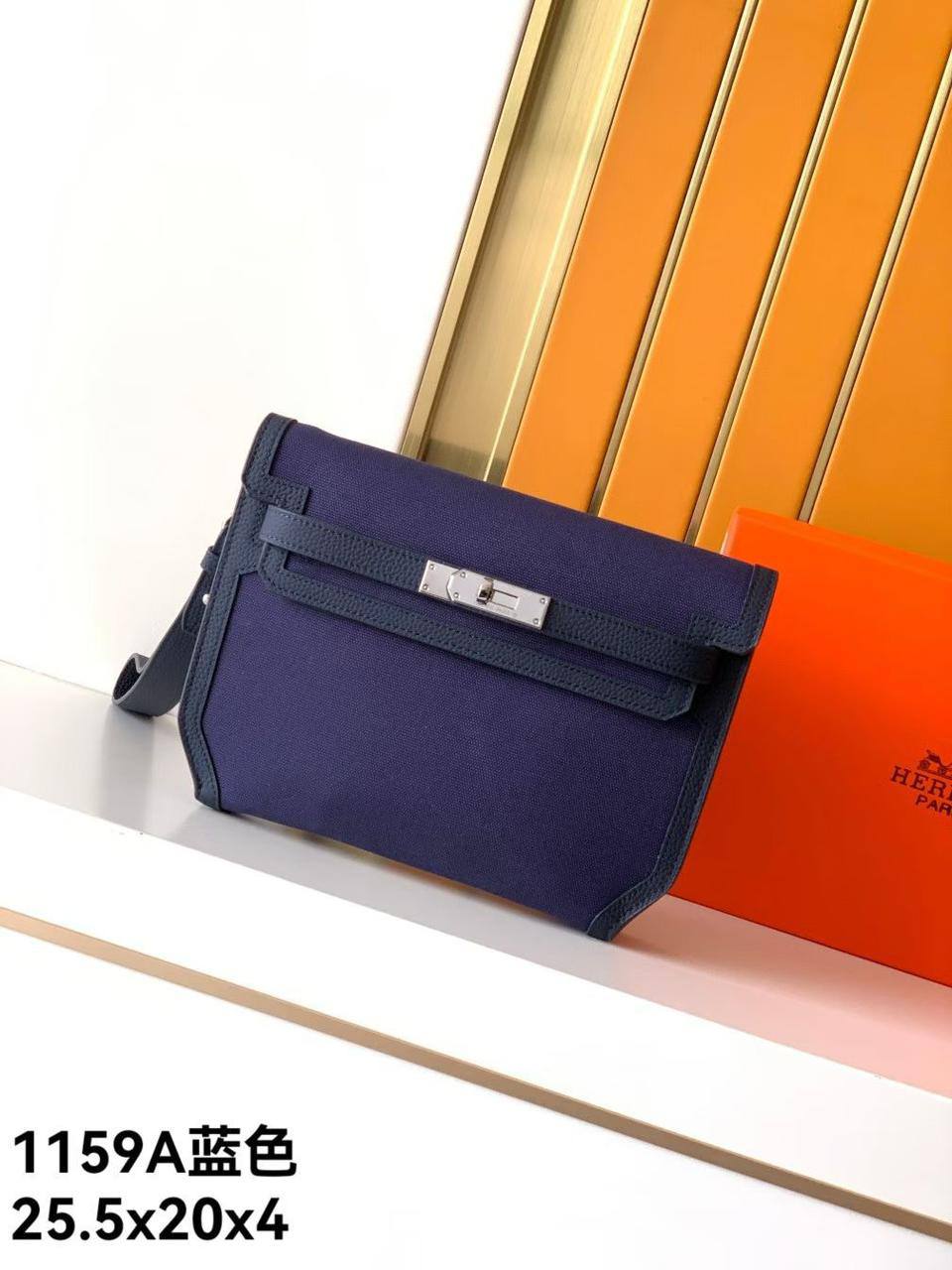 Hermes
Master
340 dhs🪙🌨️

Zain153
♥️♥️♥️