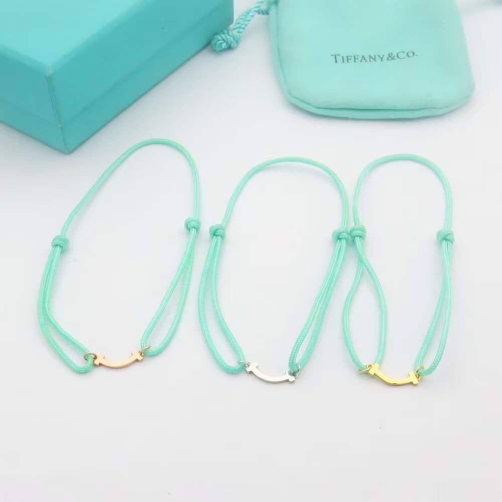 TIFFANY ROPE
BRACELET 
MASTER✨💫
30 DHS💓 💥
WITH BOX AND PAPER BAG🎁🛍️

Zain89
♥️♥️♥️