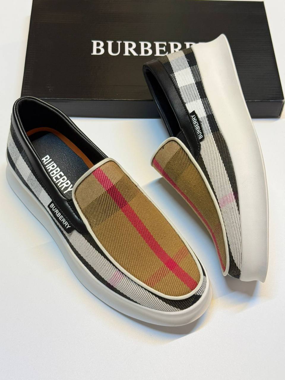 BURBERRY SHOES
GOOD QUALITY
105 dhs✅
Size 39 TO 45

Zain40
♥️♥️♥️