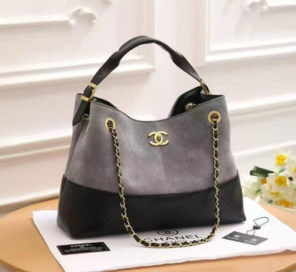 CHANEL
95 dhs🪙🌨️
Good Quality

Zain90
♥️♥️♥️