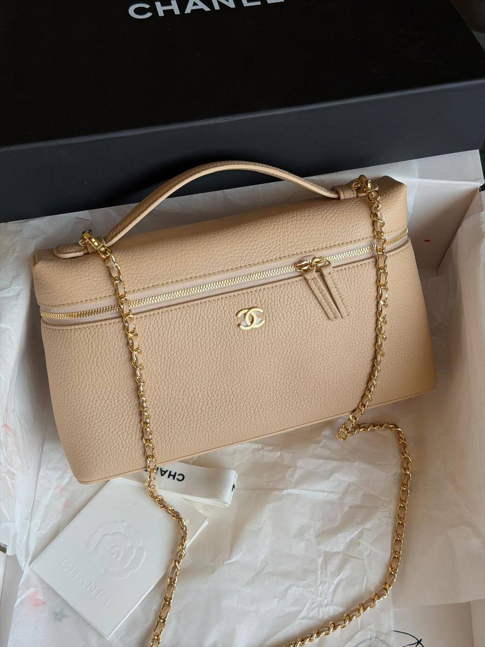 Chanel
 𝐕𝐀𝐍𝐈𝐓𝐘 𝐂𝐀𝐒𝐄 𝐖𝐈𝐓𝐇 𝐂𝐇𝐀𝐈𝐍 𝐒𝐔𝐏𝐄𝐑 𝐌𝐀𝐒𝐓𝐄𝐑 𝐐𝐔𝐀𝐋𝐈𝐓𝐘 
𝐋𝐀𝐑𝐆𝐄 -1300 dhs✅
𝐌𝐞𝐝𝐢𝐮𝐦 - 1250 dhs✅
𝐒𝐦𝐚𝐥𝐥 - 1200 dhs✅

ETAG4
♥️♥️♥️