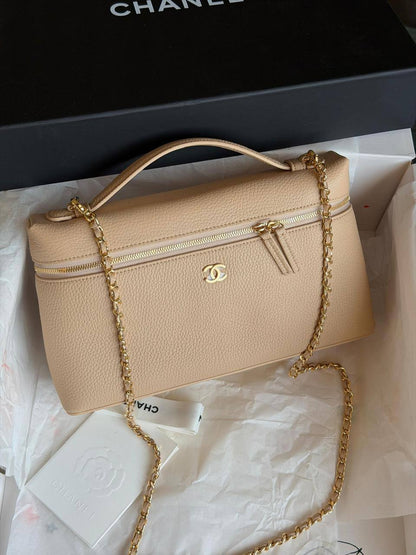 Chanel
 𝐕𝐀𝐍𝐈𝐓𝐘 𝐂𝐀𝐒𝐄 𝐖𝐈𝐓𝐇 𝐂𝐇𝐀𝐈𝐍 𝐒𝐔𝐏𝐄𝐑 𝐌𝐀𝐒𝐓𝐄𝐑 𝐐𝐔𝐀𝐋𝐈𝐓𝐘 
𝐋𝐀𝐑𝐆𝐄 -1300 dhs✅
𝐌𝐞𝐝𝐢𝐮𝐦 - 1250 dhs✅
𝐒𝐦𝐚𝐥𝐥 - 1200 dhs✅

ETAG4
♥️♥️♥️