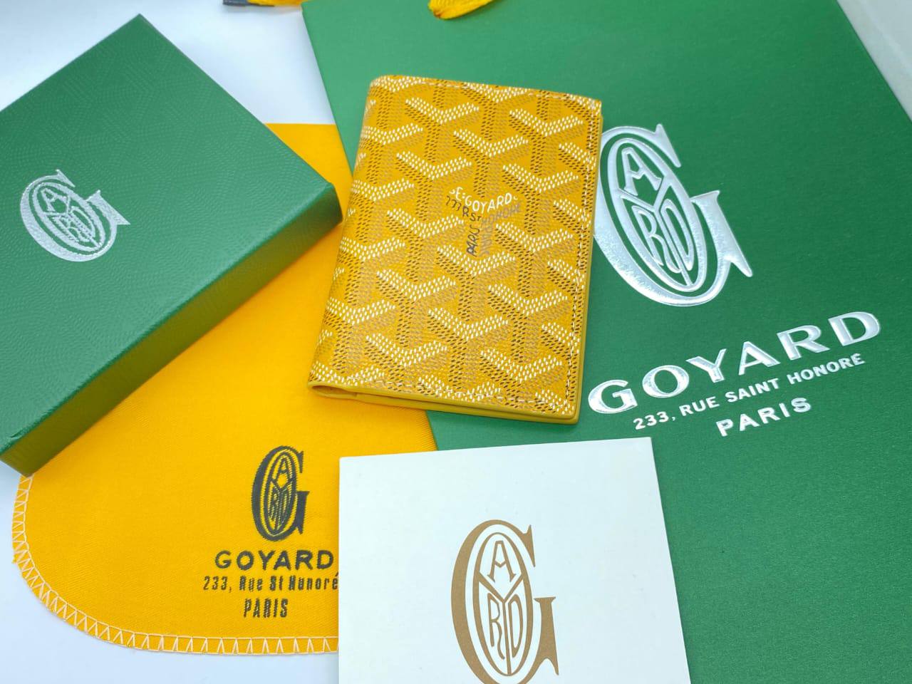 Goyard wallet 
55 dhs❣️

With box and paper bag
🎁🎁🎁

Zain33
♥️♥️♥️