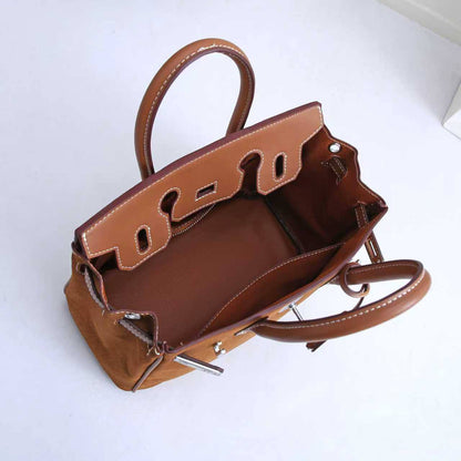 Hermes
Good quality 

with box 
🎁🎁🎁

120 dhs🪙🌨️

Zain186
♥️♥️♥️
