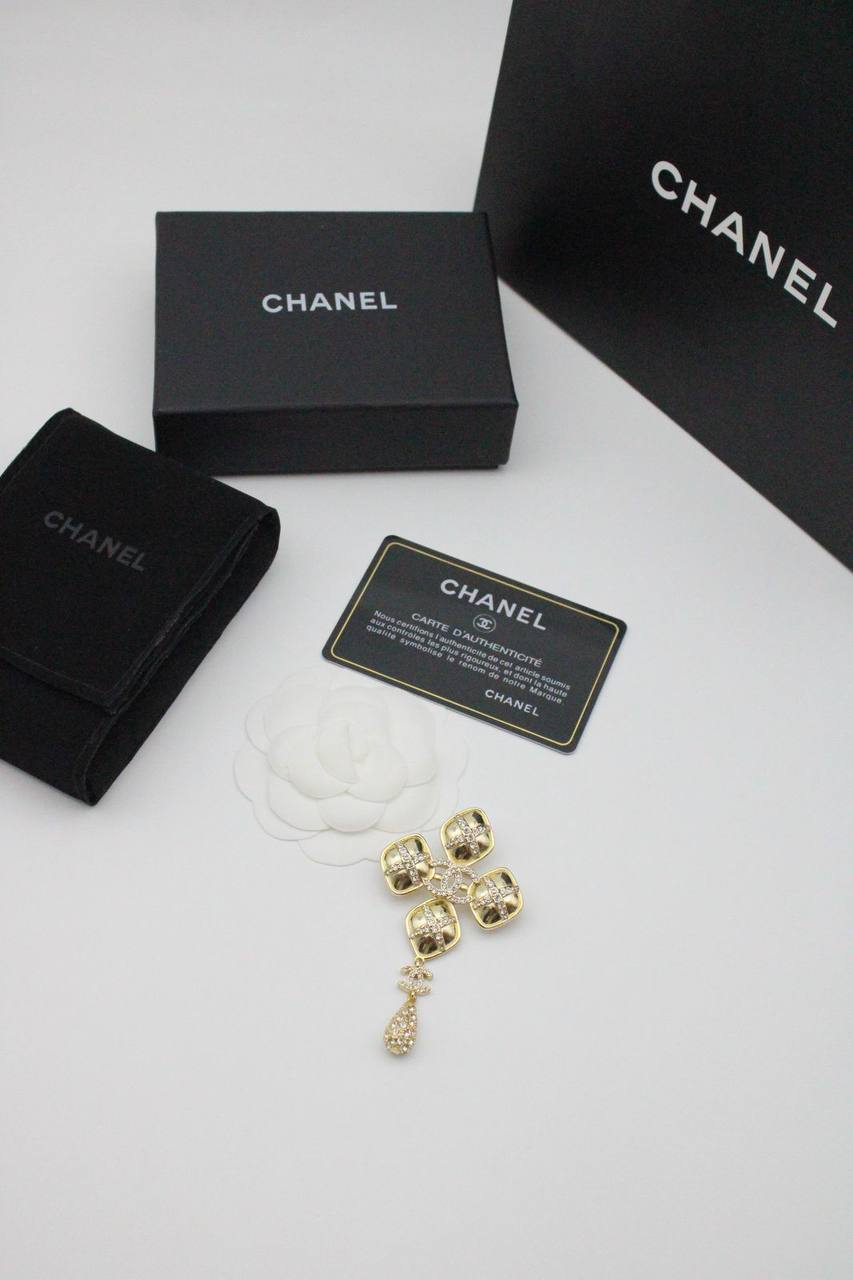 Accessories
60 dhs❤️

Zain122
♥️♥️♥️