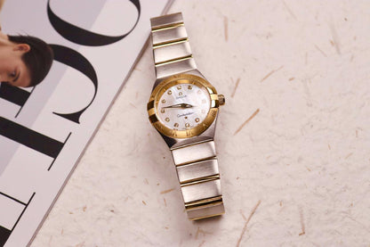 Omega Watch Ladies
New Model
230 dhs❣️

Zain33
♥️♥️♥️